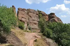 Белоградчишките скали сред гората
